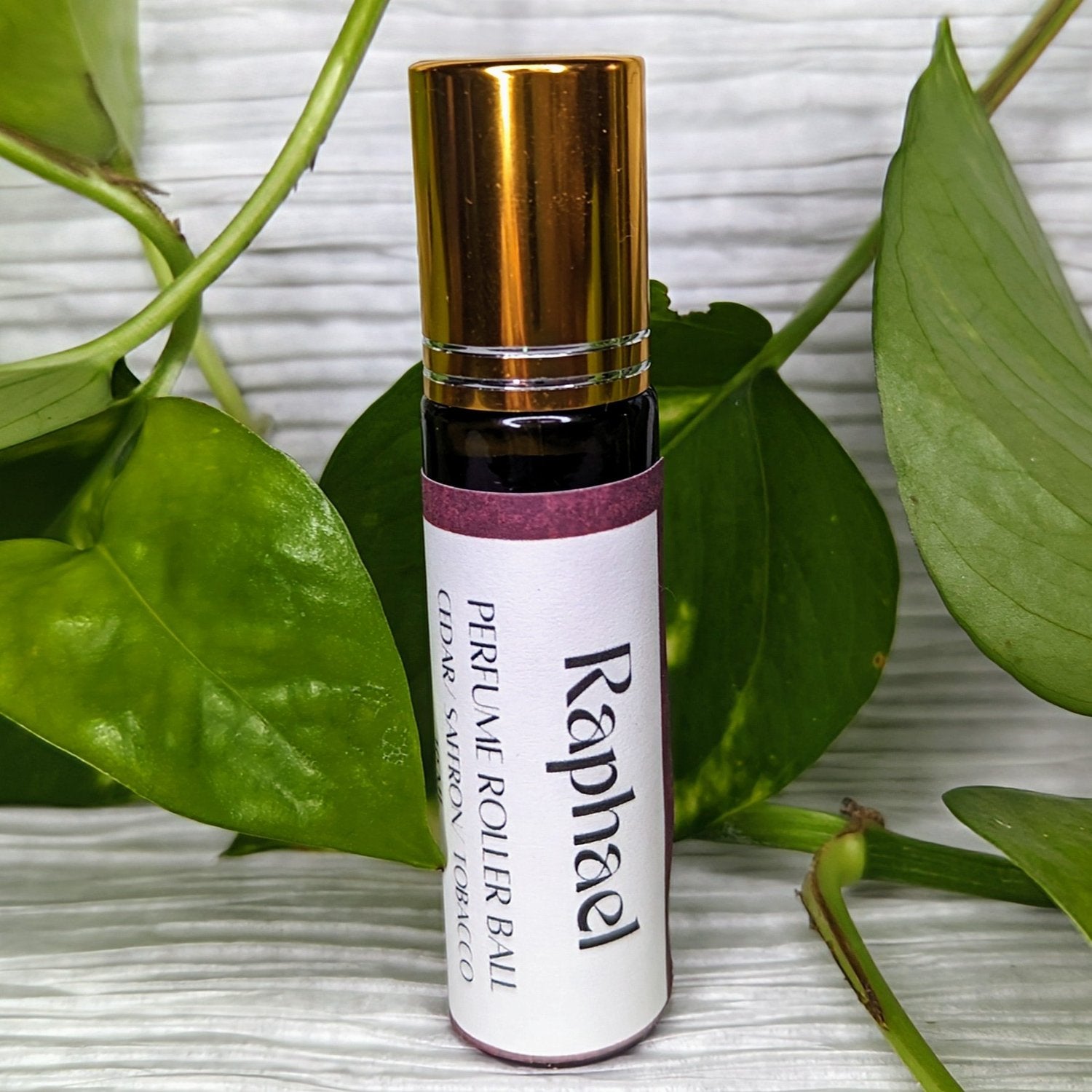 Raphael Perfume – Moth & Myrrh