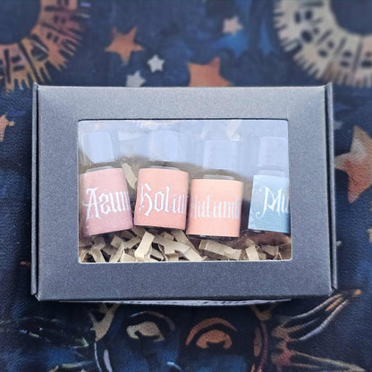 Heroes of Aramán Perfume Sample & Gift Sets